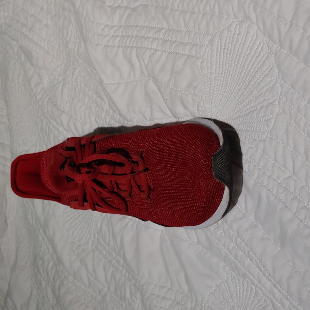 Shoes - Picture 3 of 4
